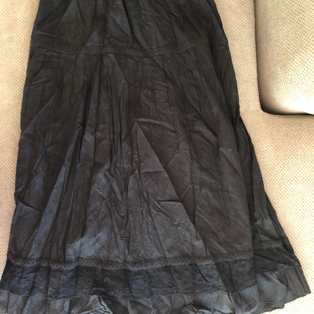 Flared lace black skirt